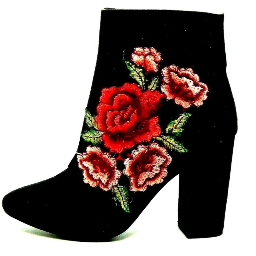 Embroidered Booties 👢